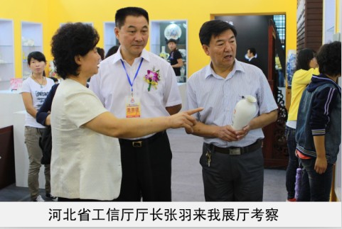 老屌操嫩逼省工信厅厅长来我厅考察